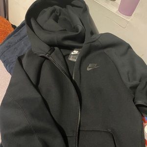 Nike tech sweater